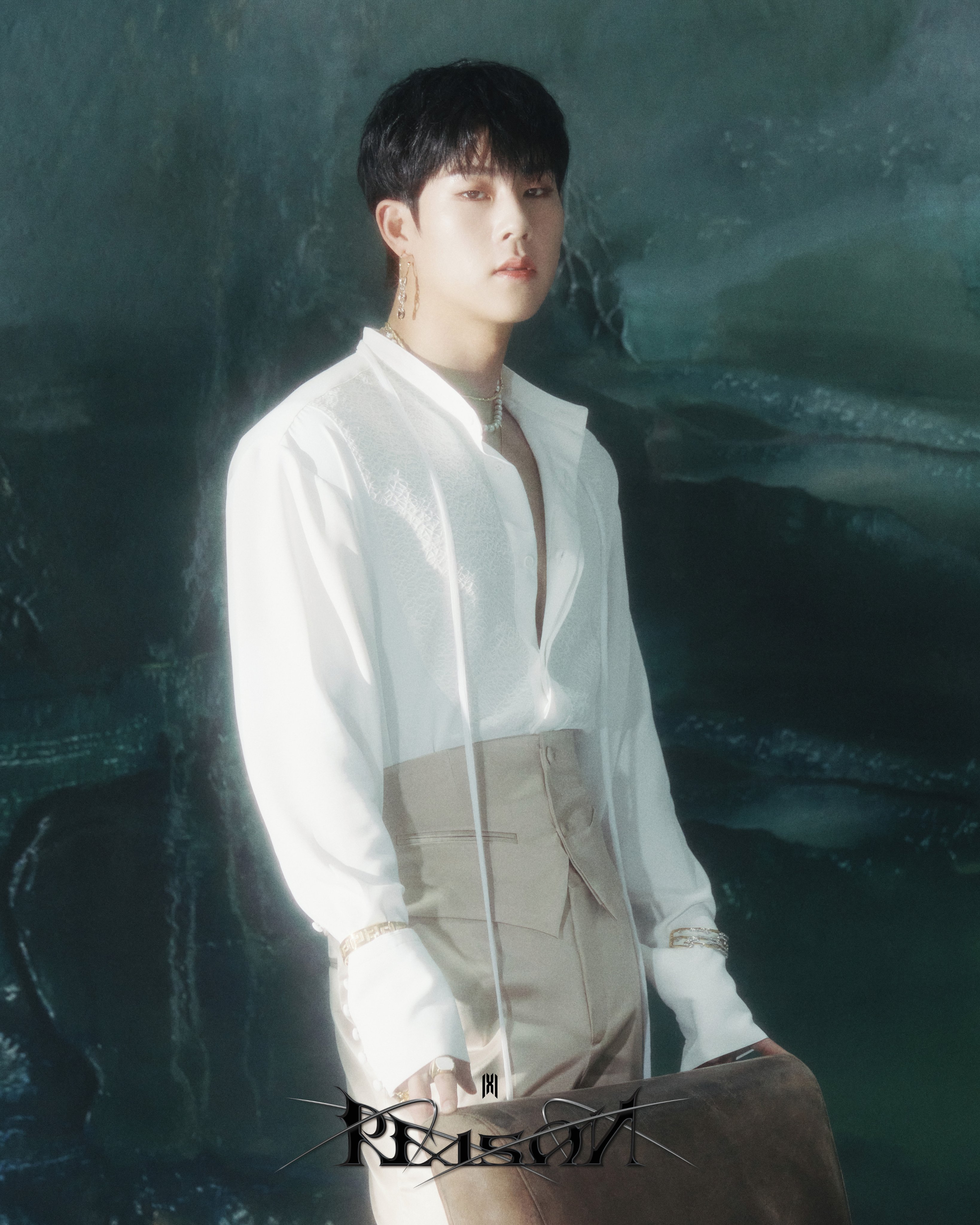 몬스타엑스 주헌 wearing PS086-1N